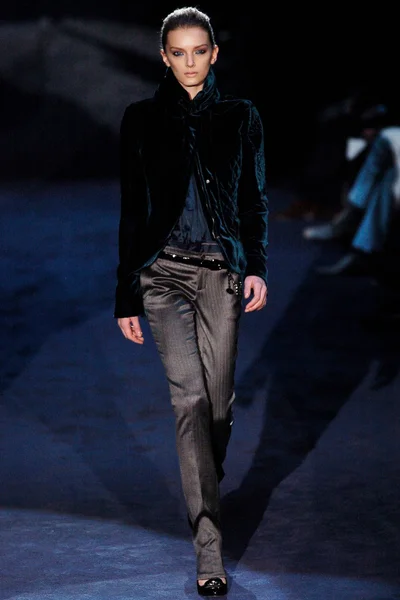 Look 24